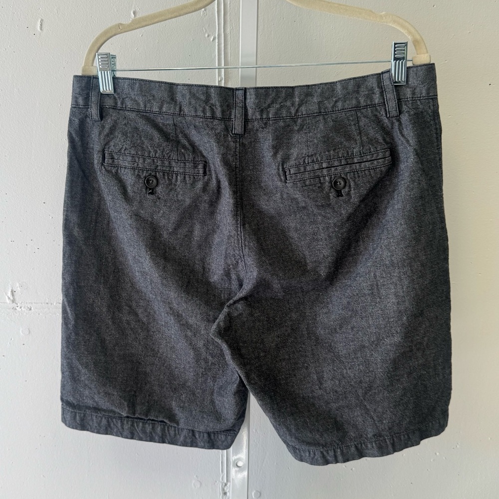 Banana Republic Men's 9" Aiden Short Flat Front Cotton Dark Grey W34 - Picture 2 of 12